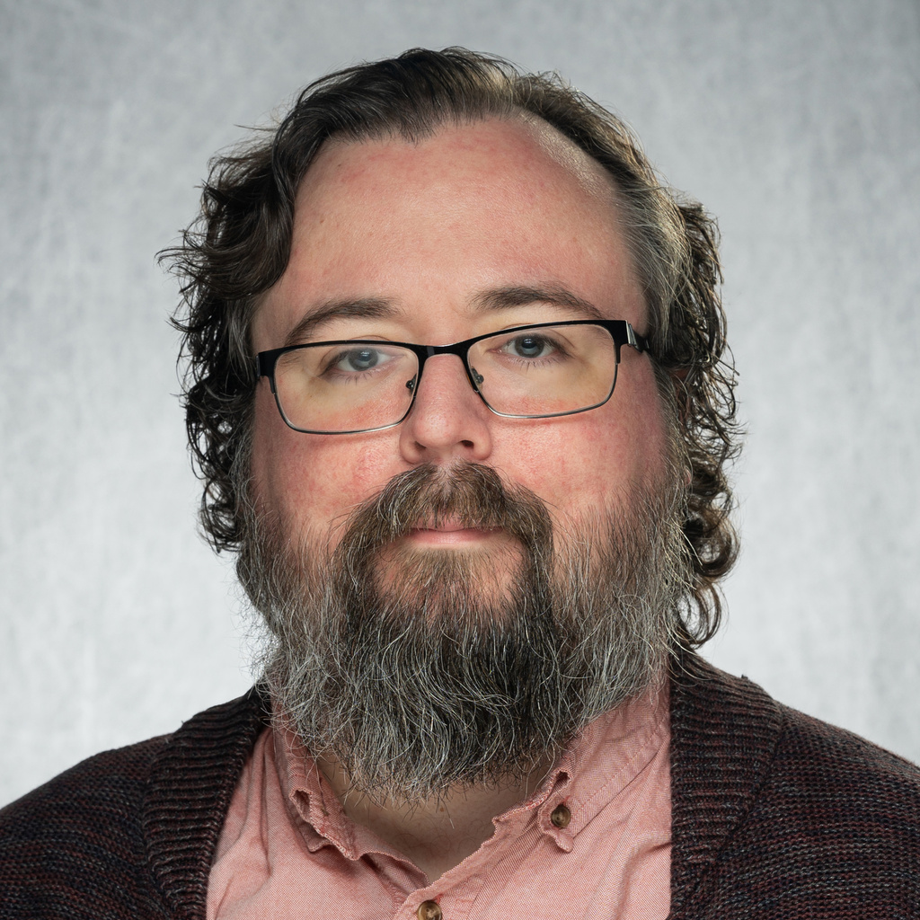 Headshot of Mike Meginnis